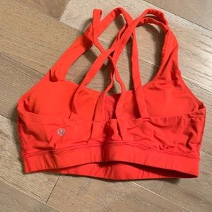 Lululemon sports bra